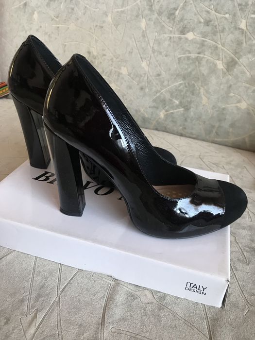 Туфлі жіночі