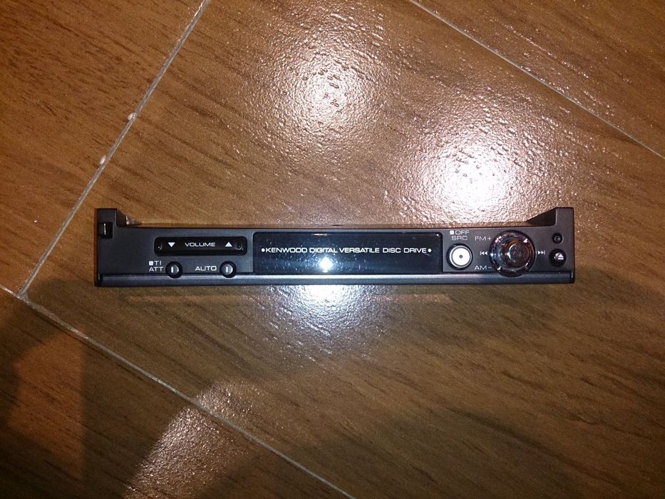 Sistema multimédia TV Kenwood KVT 627 DVD