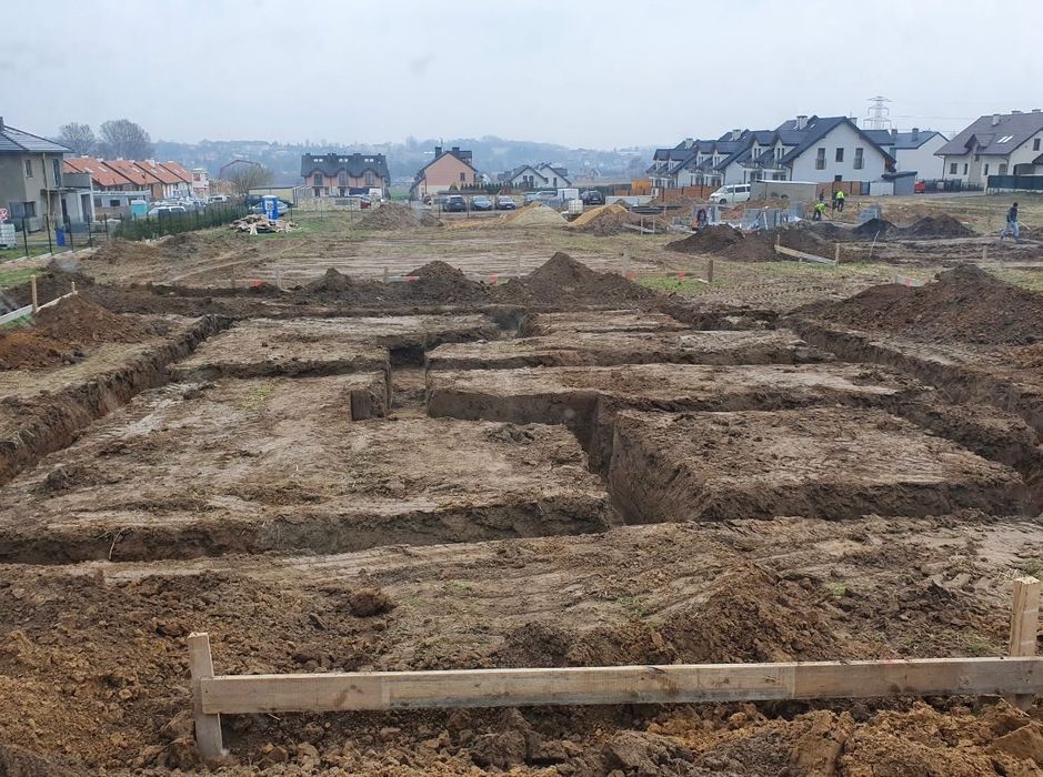 Usługi koparką, koparko-ładowarka, transport kruszywa i piasku