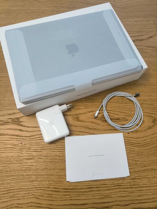 MacBook Pro 16" 2023 | Processador M2 Pro - 32GB RAM - 512GB SSD
