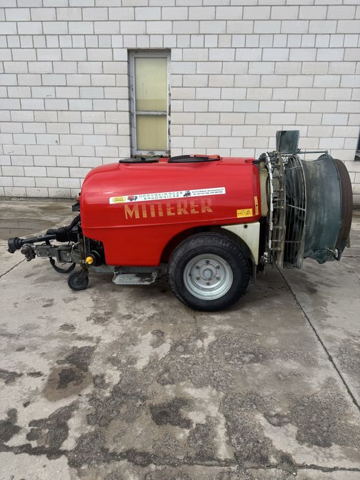 Opryskiwacz sadowniczy Mitterer 1000L