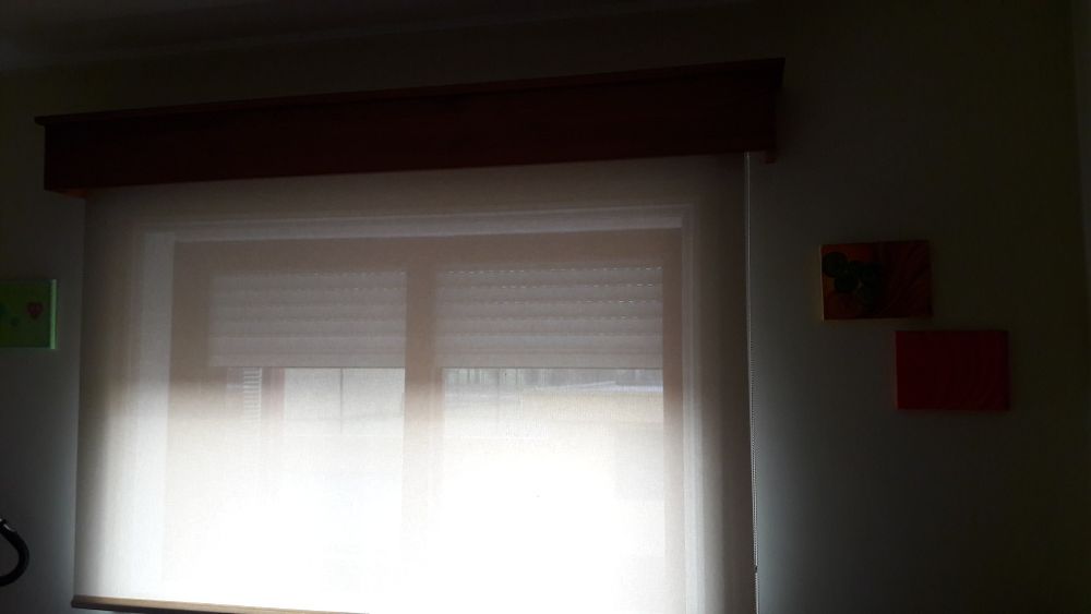 Telas blecaute 180x250 mais sanefas em madeira