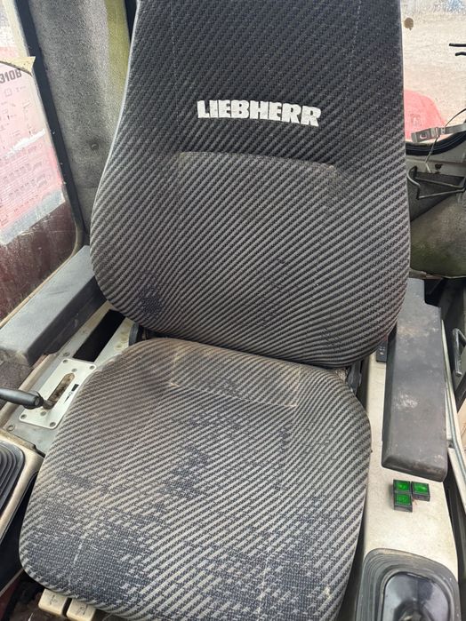 Liebherr 310 koparka kołowa