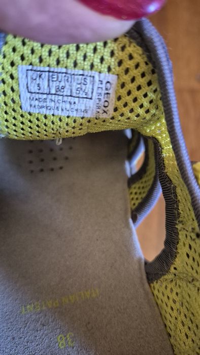 Босоніжки Geox для хлопця 38р.