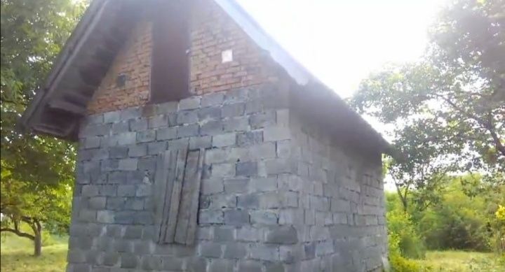 Продається дача в селі Клузів