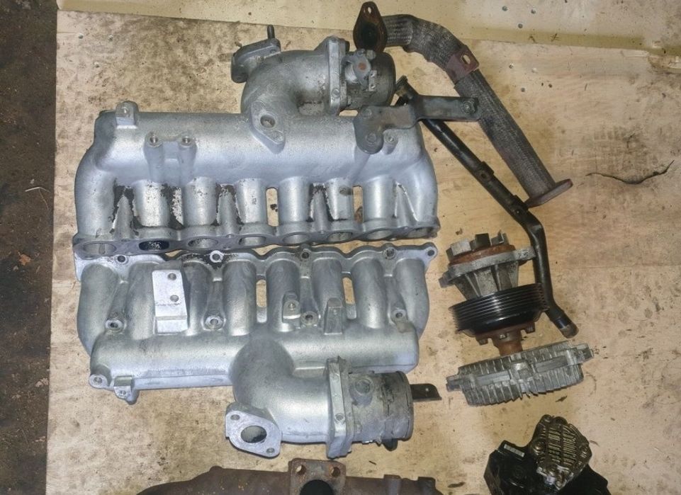 Коллектор Рампа Кришки ГРМ 2.5 crdi Sorento H1 D4CB