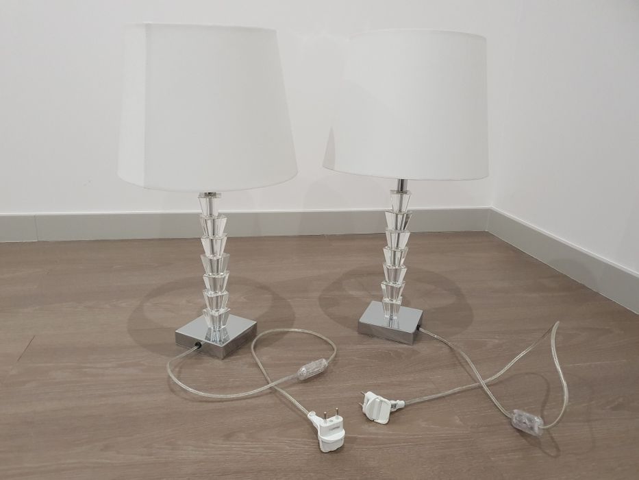 Candeeiros de mesa cabeceira  completos