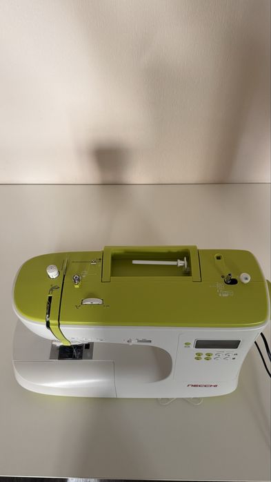 Швейна машина Necchi NC 102D