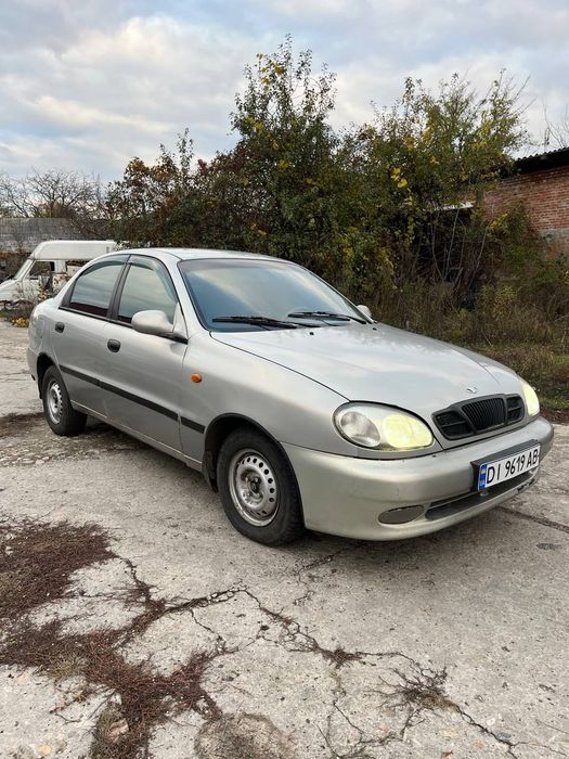 Ланос в гарному стані.Гур,газ/бенз