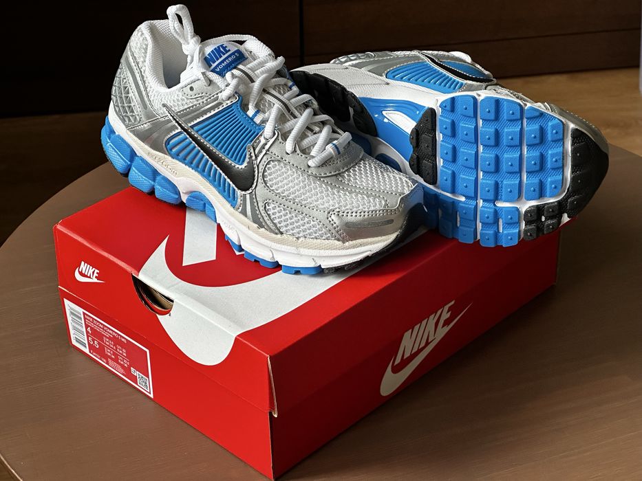 Nike Zoom Vomero 5 - Tamanho 36 EU - NOVAS