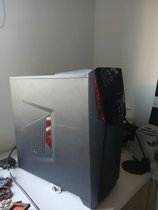 ASUS ROG G11CD Desktop Computer, Semi-New64564047598211121