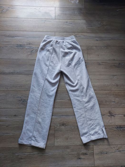 Spodnie dresowe proste nogawki