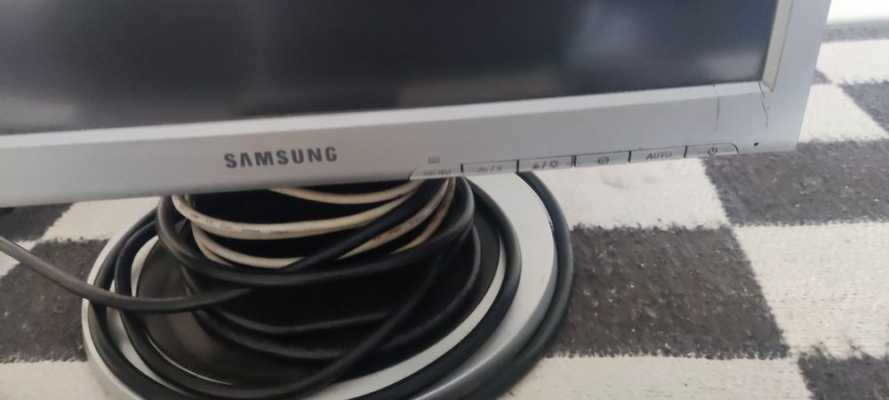 Monitor Samsung 15"
