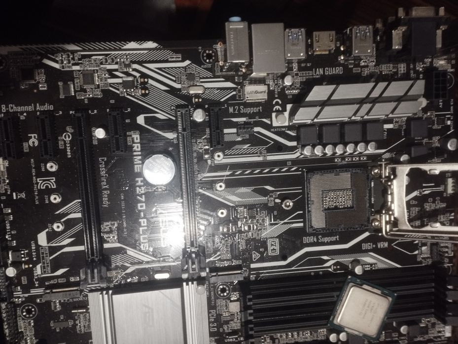 hh270-plus материньська плата ATX