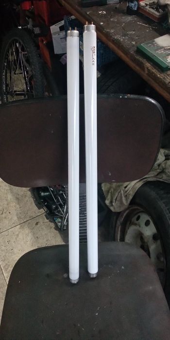 Fluorescent Light Fixture423804803115929602