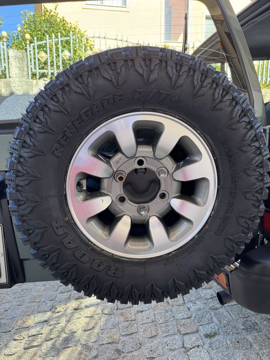 Mitsubishi Pajero 2.5