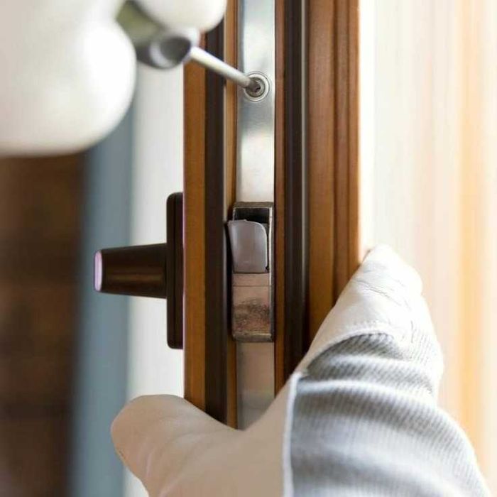 РЕМОНТ вікон. РЕГУЛЮВАННЯ вікна. Регулировка окон/окна и дверей.