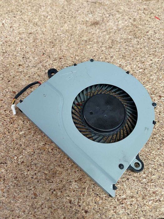 Вентилятор охолодження для ноутбука Aspire E5-575