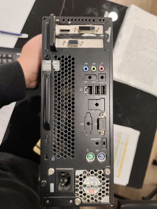 Mini torre PC a 100%