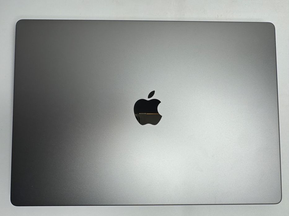 MacBook Pro Retina 16 2021 M1 Pro /16GB,1TB SSD Space