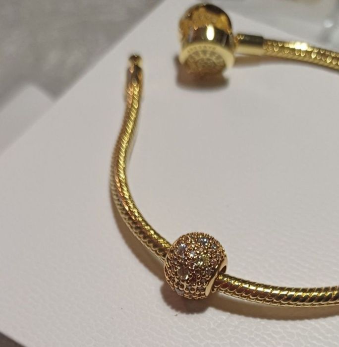 Charms do bransoletki pandory.