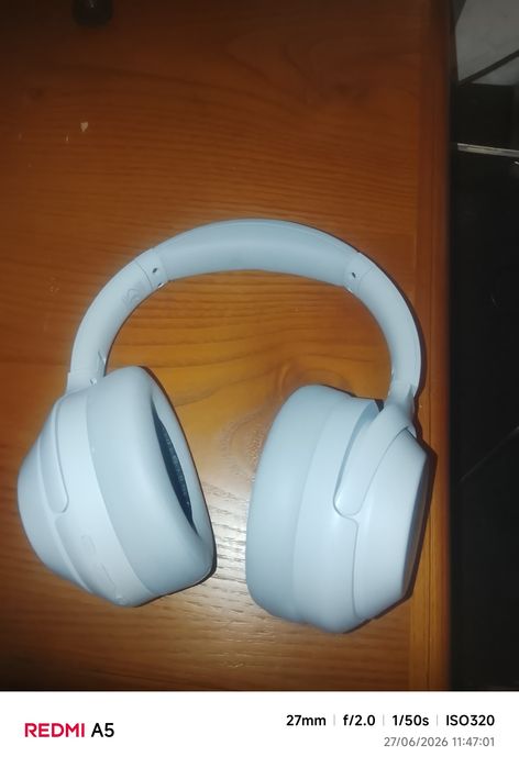 Fones bluetooth a trabalhar sem problemas  com carregador