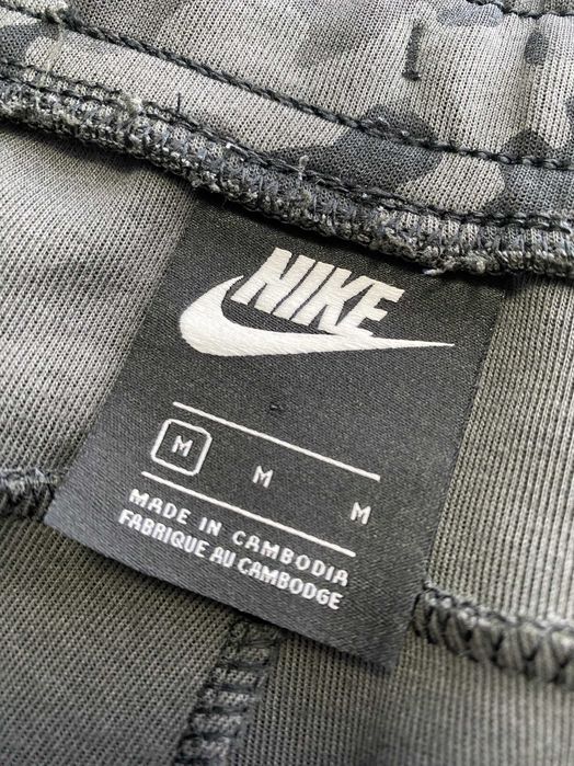 NIKE Tech Fleece r.M oryginalne spodnie sportowe męskie