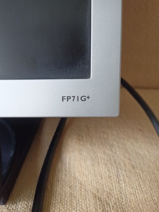 Monitor BENQ fp71g+  stan bardzo dobry WARTO !!