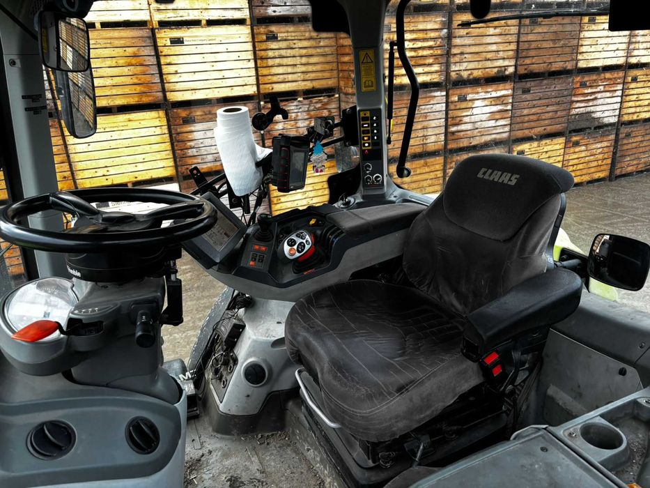 Ciągnik Claas Axion 920