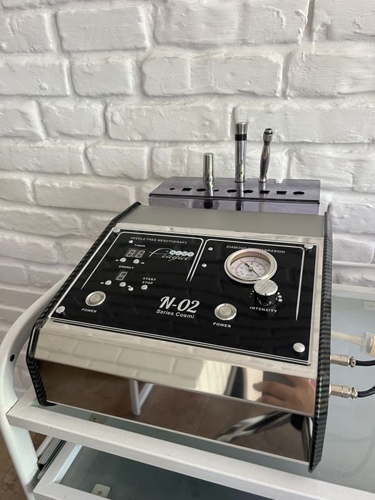 Косметологічний апарат N-02 Alvi Prague