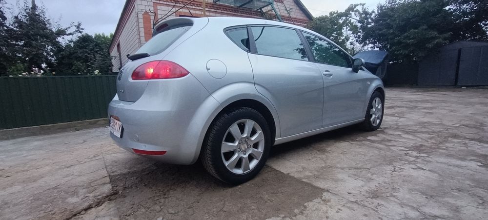 Продам гарного SEAT LEON