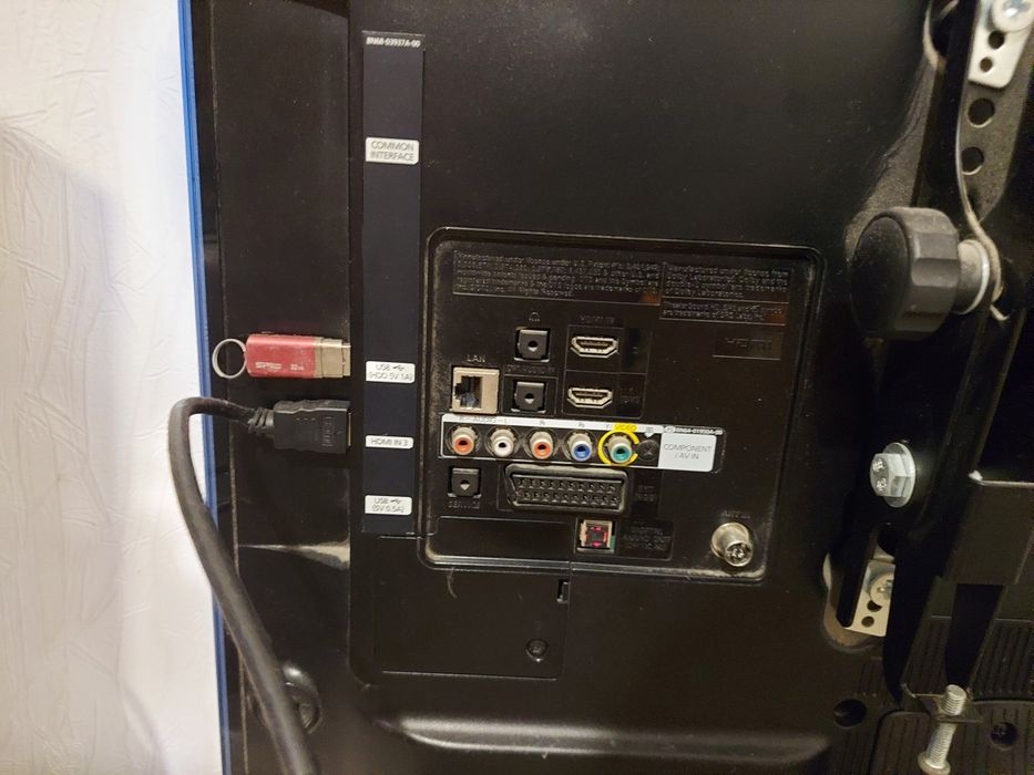 Телевізор Samsung UE32ES5537