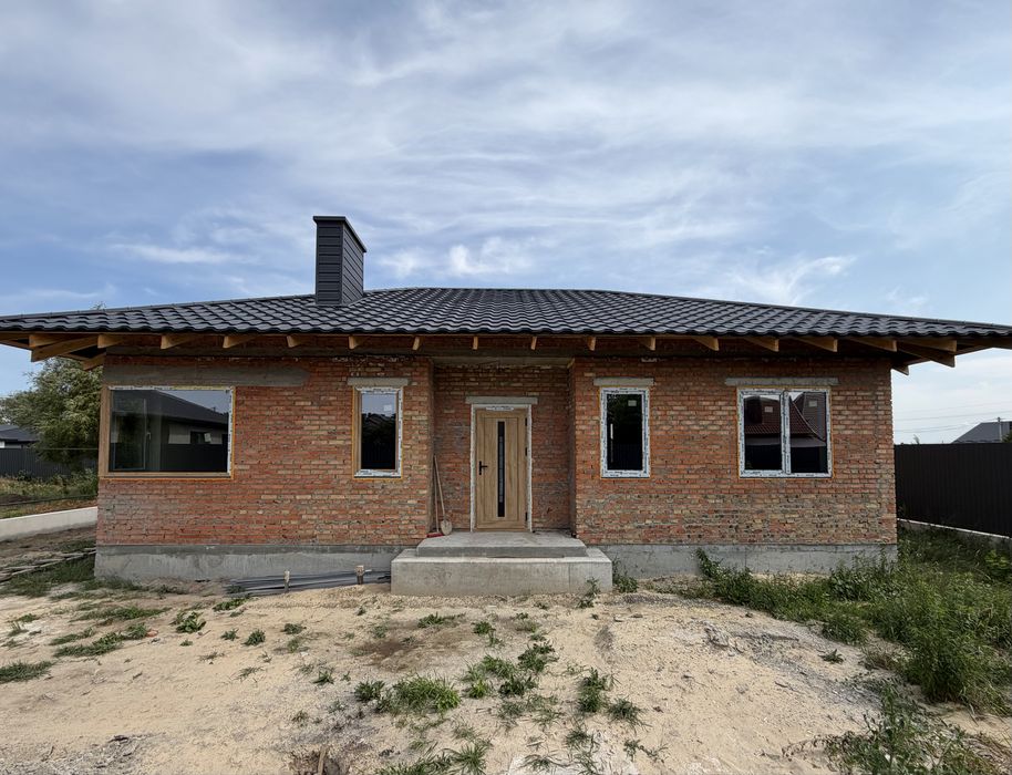 Продаж будинок с.Боратин,Луцький район, МОНОЛІТНЕ ПЕРЕКРИТТЯ.