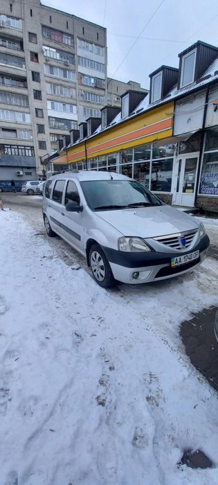 Продав авто  dacia Logan