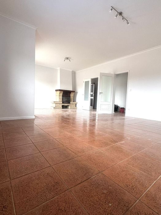 Moradia T3- Aluga-se