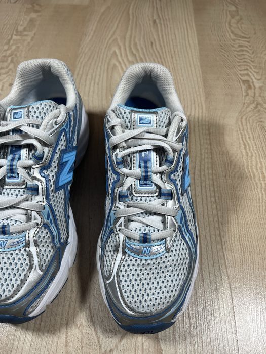 New Balance 740 białe/niebieskie rozmiar 36
