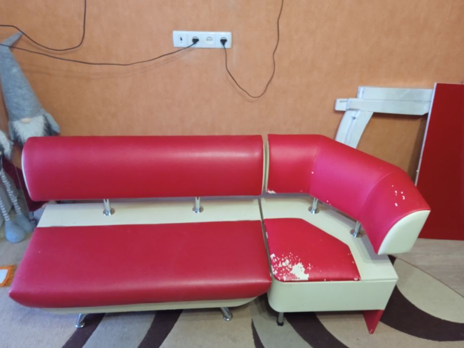 Продам кухонний уголок