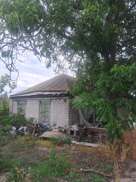 Ділянка з будинком  на раківці