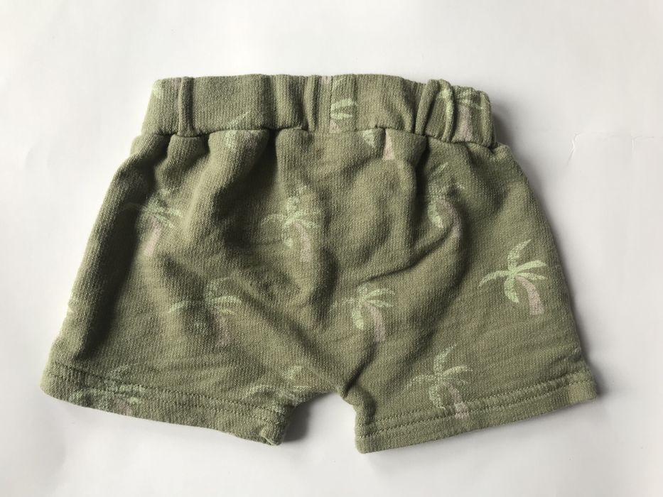 Carter’s/ Benetton zestaw 2 szortów rozm. 1-3 m.