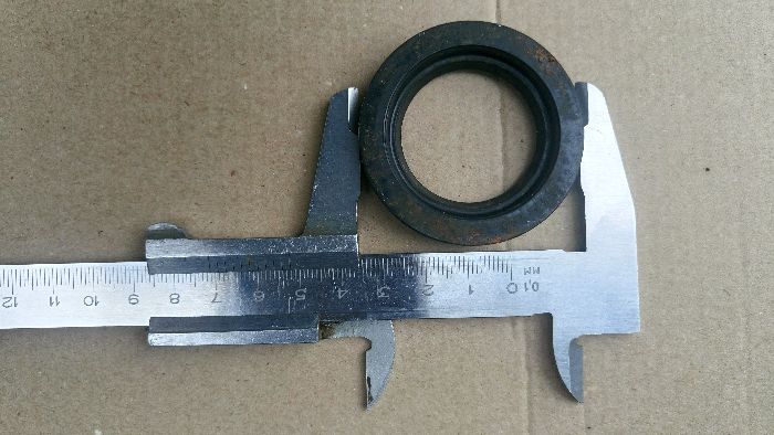 Сальник ИЖ Юпритер СССР