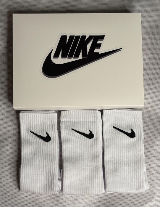 Skarpety Nike. Zestaw w pudełku 12par. Rozmiar 39-42