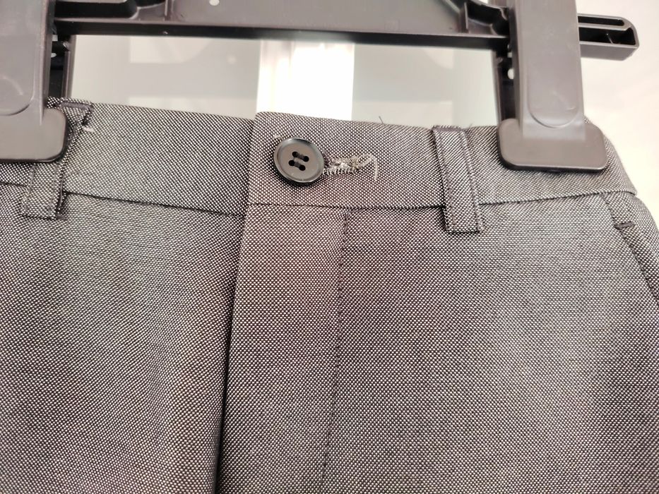 Eleganckie spodnie chłopięce na 4 latka. Z dodatkiem wiskozy.