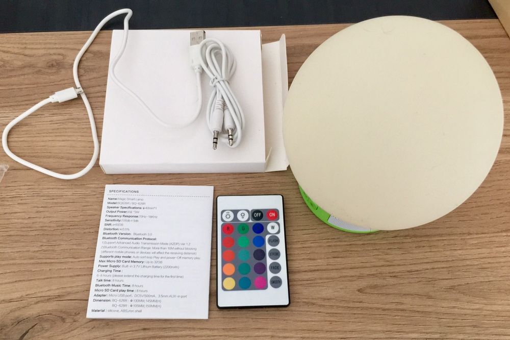 Candeeiro Led com comando, colunas, bluetooth e relogio despertador