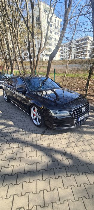 Audi a8 d4 long.