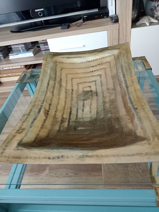 Travessa latão 56x37x6 cm.Entrega Setúbal ou CTT.Ler descrição total!