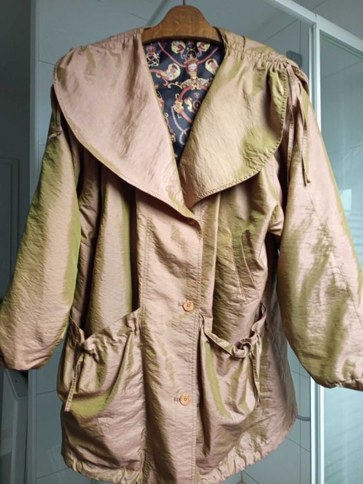 Куртка-ветровка золотистого цвета большой размер 8XL или наш 66 68 70