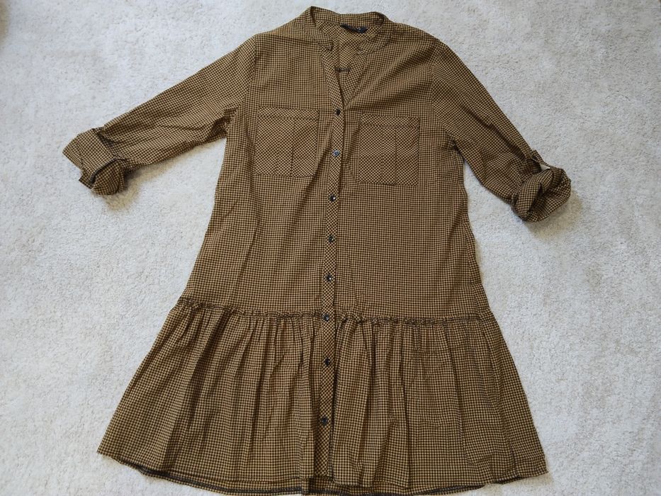 Koszulowa sukienka w rozmiarze M