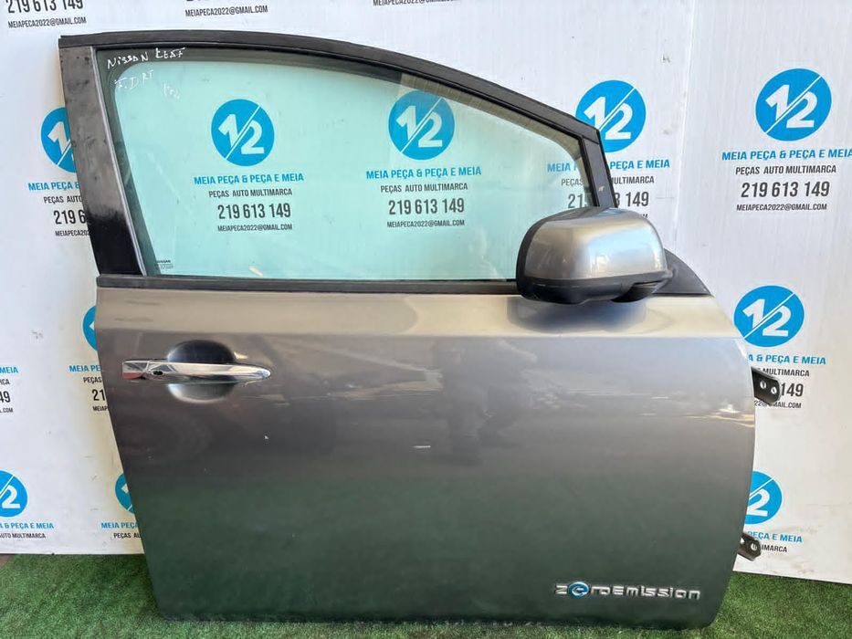 Porta frente direita Nissan Leaf de 2017