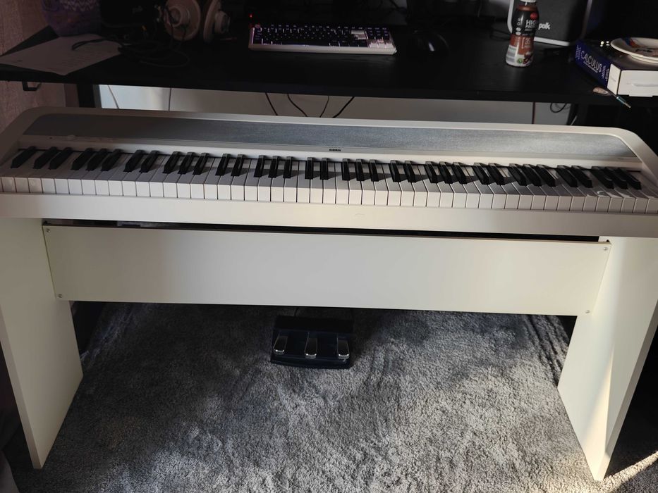 Piano digital korg B2