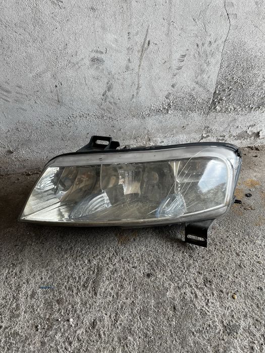 Farol Fiat Stilo 1.6